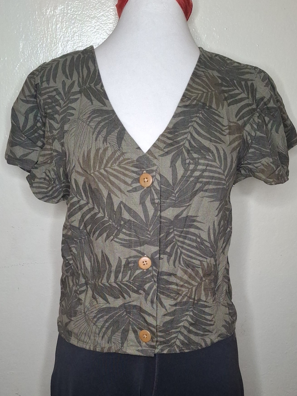 Women's Olive Green Leaf Print Button-Front Top